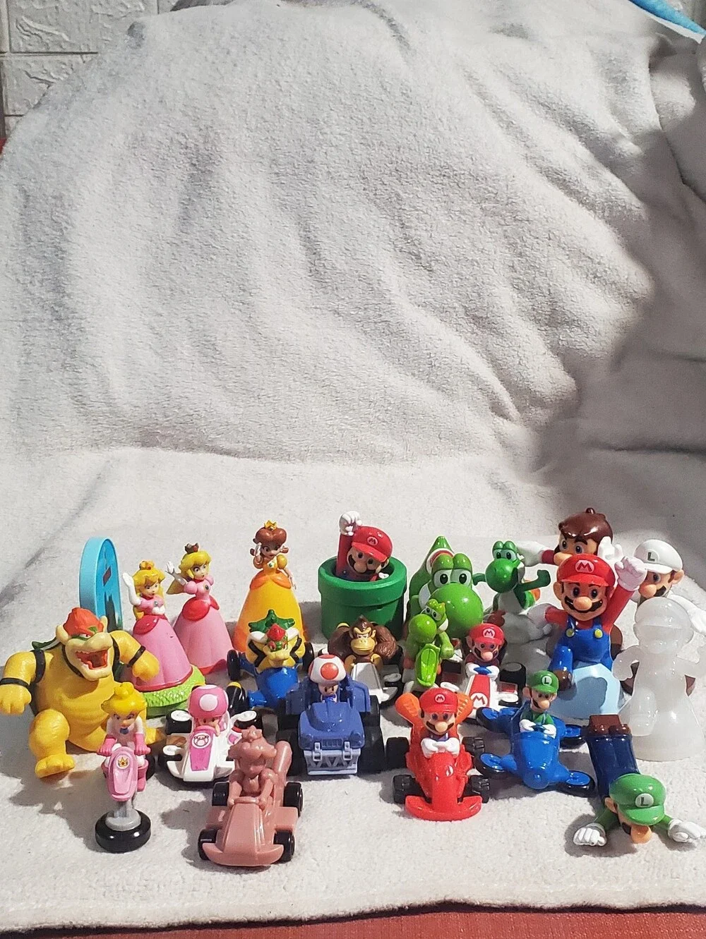 Super Mario BROS McDonald's Toy Set - Multicolor Figures and Karts